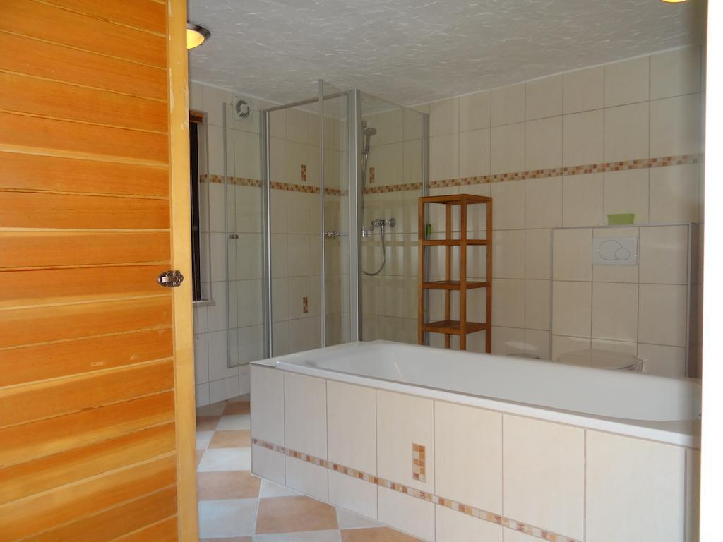 Haus Am Bachgasse - Haus Von 1777 Mit Sauna Zell Extérieur photo